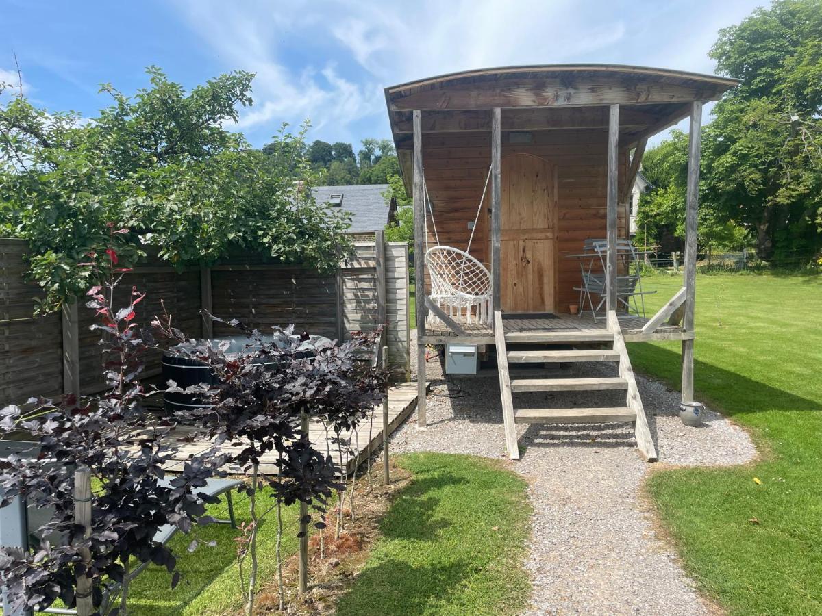 La Maison Du Bonheur Roulotte Guest House Saint-Ouen-sous-Bailly Екстериор снимка